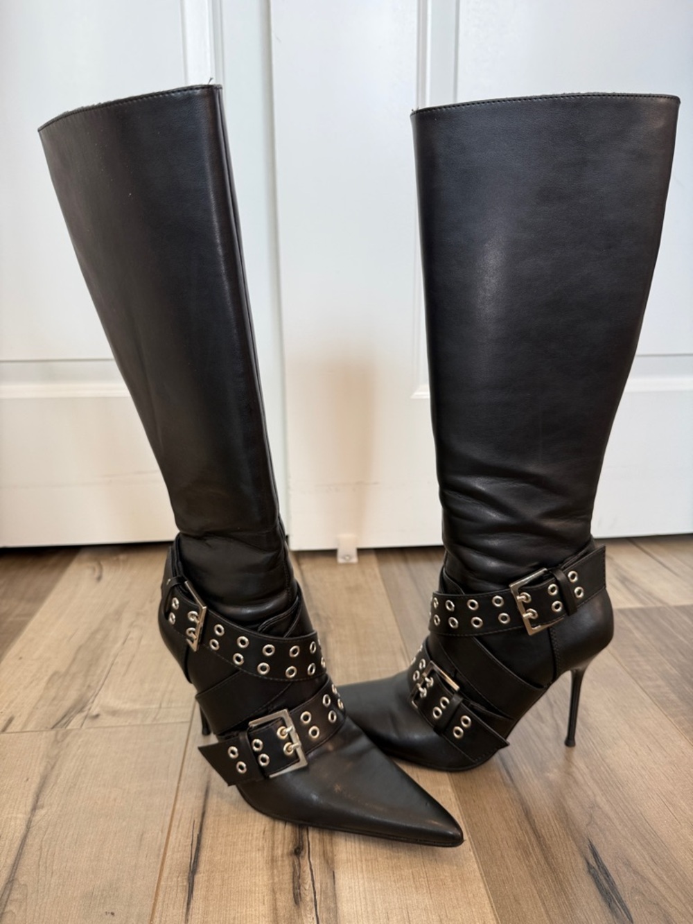 Dolls Kill Black Pointed-Toe Knee-High Stiletto Boots
